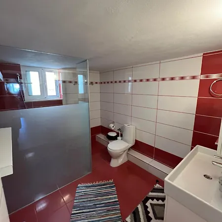 Almar Apartment *