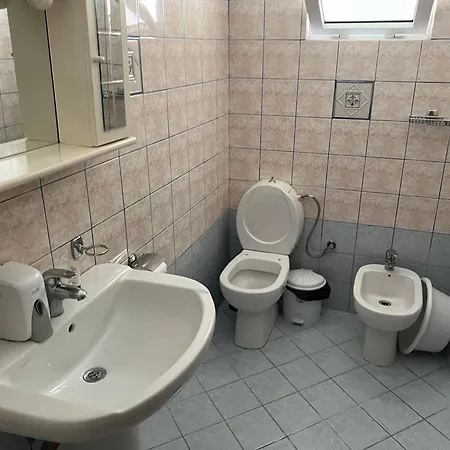 Almar Apartment Sarande