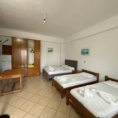 Almar Apartment *